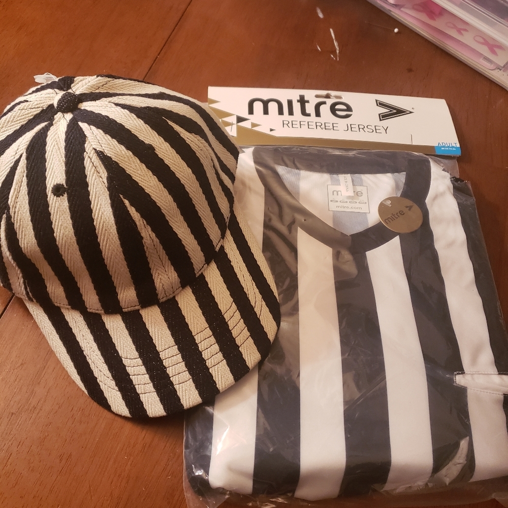 REFEREE HAT AND SHIRT SET ONE SIZE FITS S,M, LG . P3 HALLOWEEN COSTUME